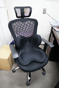 絵に描いたような社長の椅子 やりまっせ 大阪の製缶屋 社長ブログ