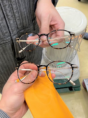 オンデーズのメガネ