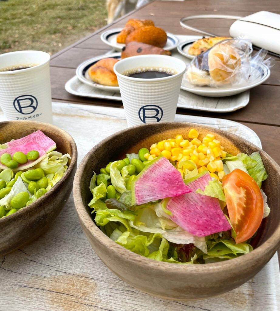 R Baker　大阪城公園　パン　朝食