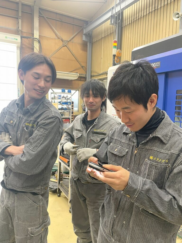 大阪府松原市の株式会社テクノファームの社員たち