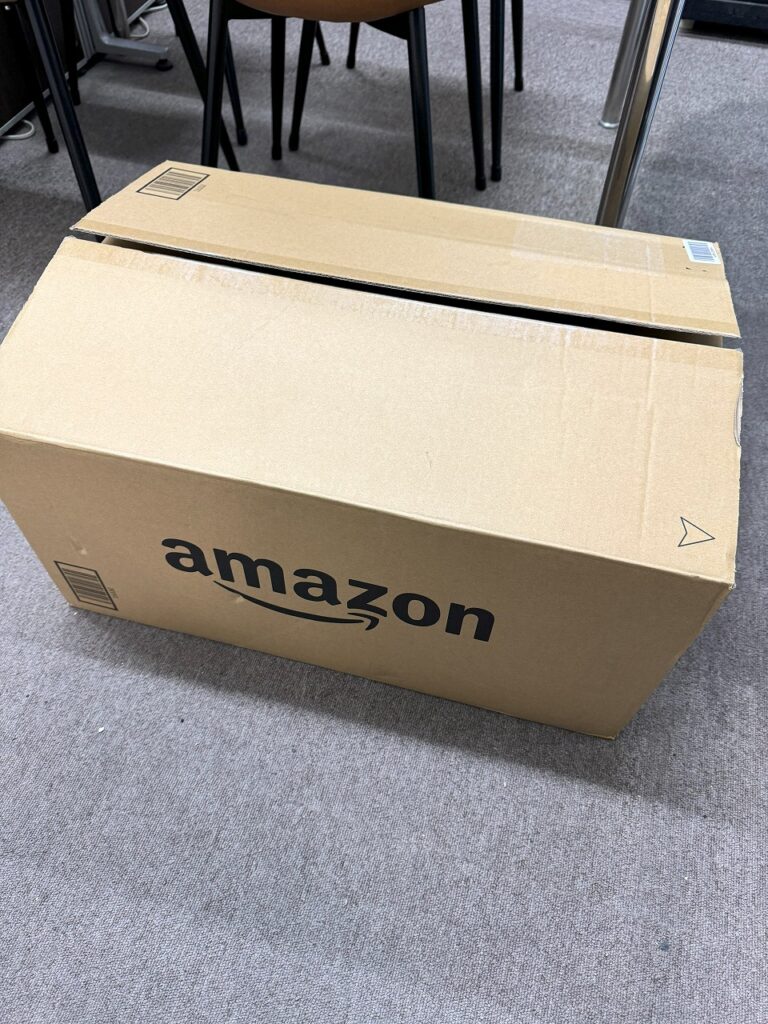 Amazonからの荷物