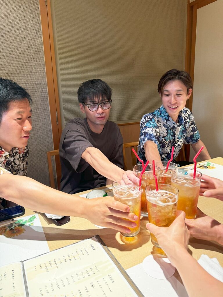 シギラリゾート　すし屋のかつ勘　乾杯