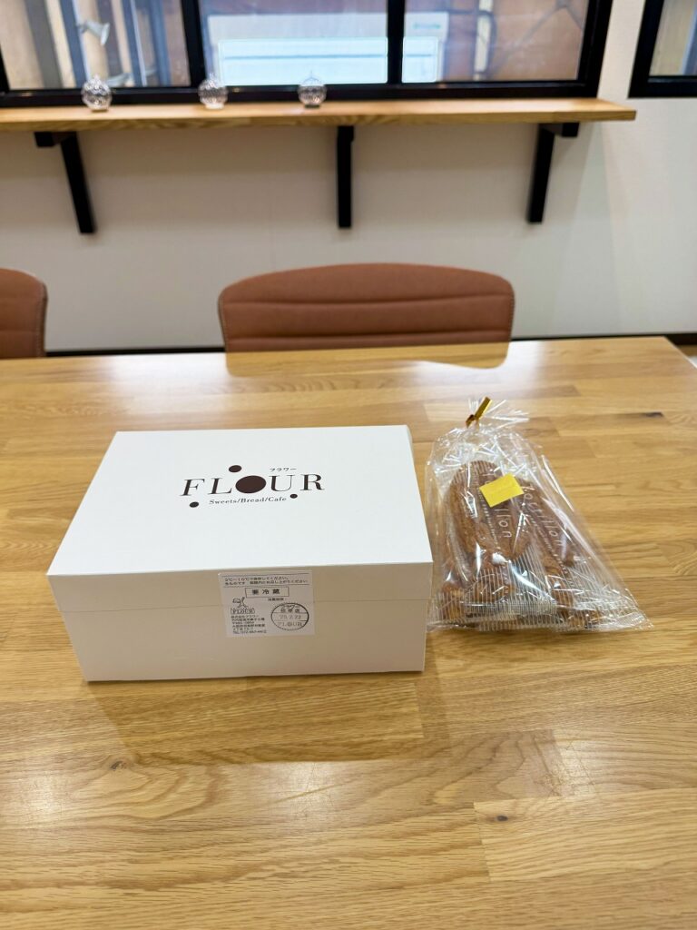 フラワーのケーキ