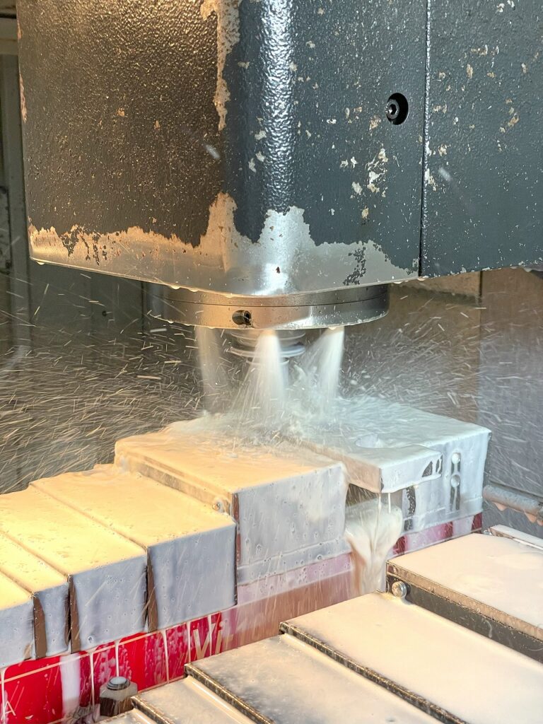 ステンレスの機械加工(マシニング加工、Nc旋盤加工)をやっています。短納期もお任せください!
大阪府松原市の株式会社テクノファームです
