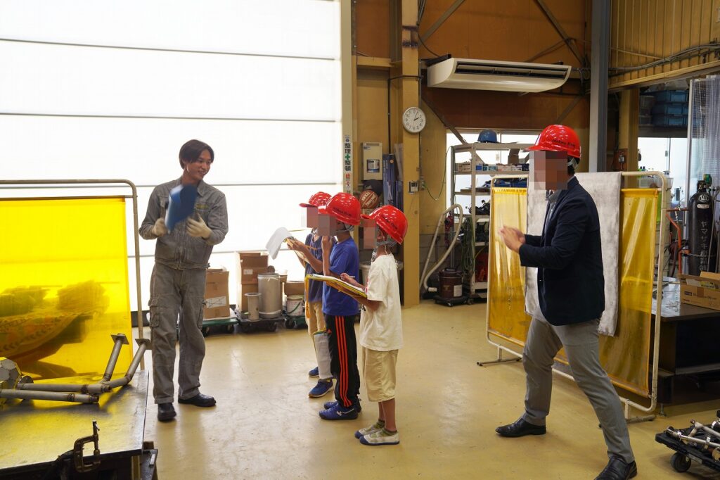 小学生の工場見学
株式会社テクノファーム
