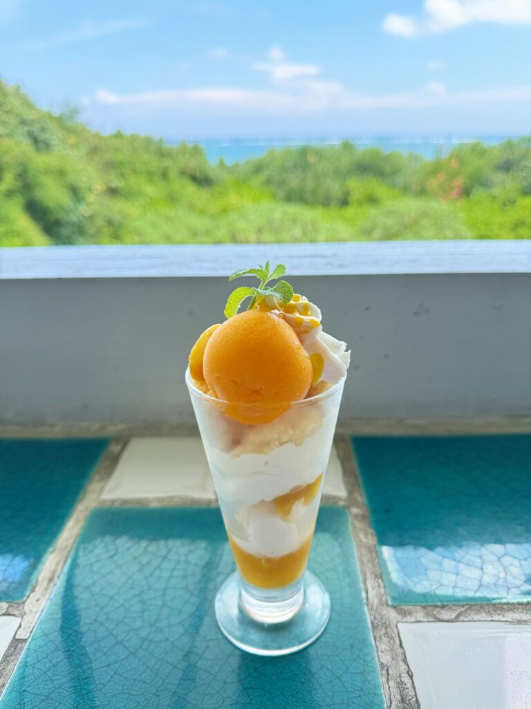 石垣島 プカプカ マンゴーパフェ