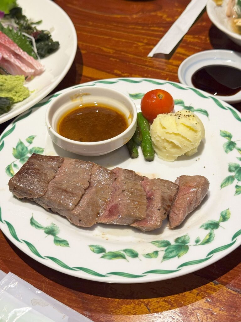 石垣島、居酒屋なかゆくい ステーキ
