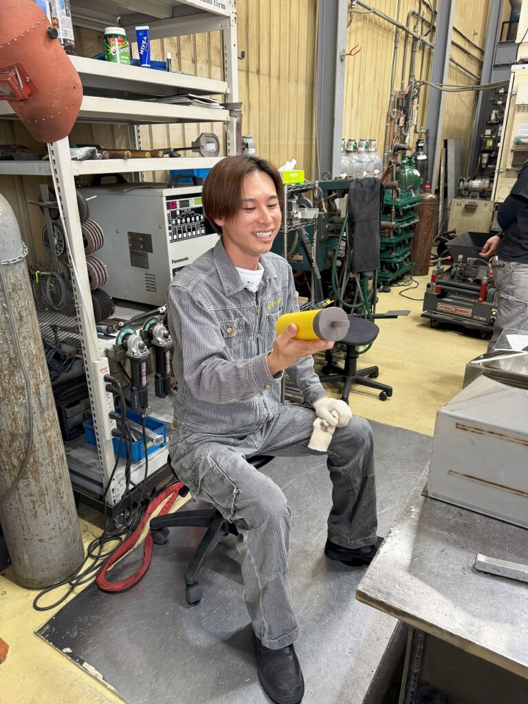 子どもが使う水筒に名前をレーザーマーキングしました。大阪府松原市の株式会社テクノファーム