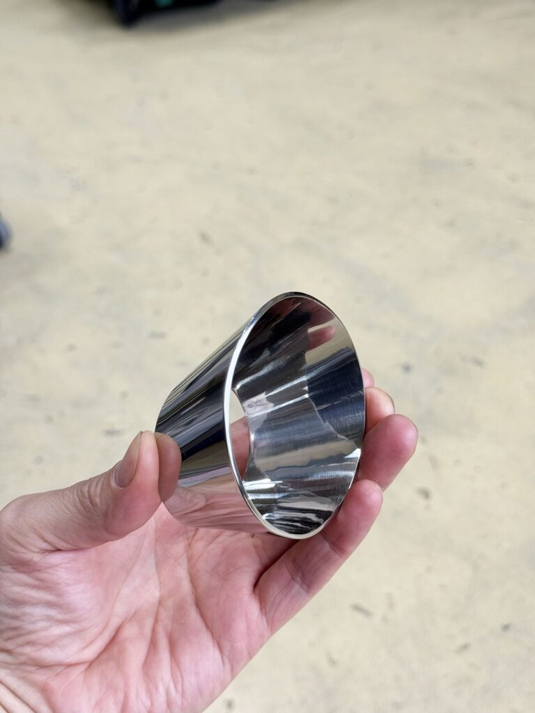 特殊サイズの配管製作をやってます。ステンレスの溶接、研磨の事なら大阪府松原市の株式会社テクノファームにお任せください