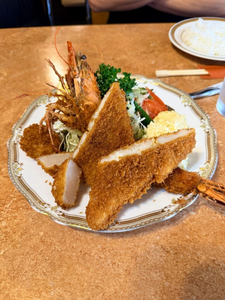 八尾にあるグリル平田 シーフードセット