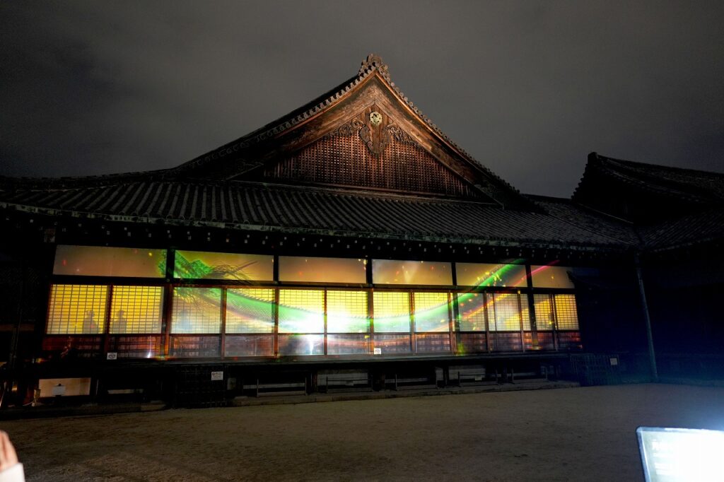 NAKED meets 二条城 2025 観月　二の丸御殿大広間前　プロジェクションマッピング　