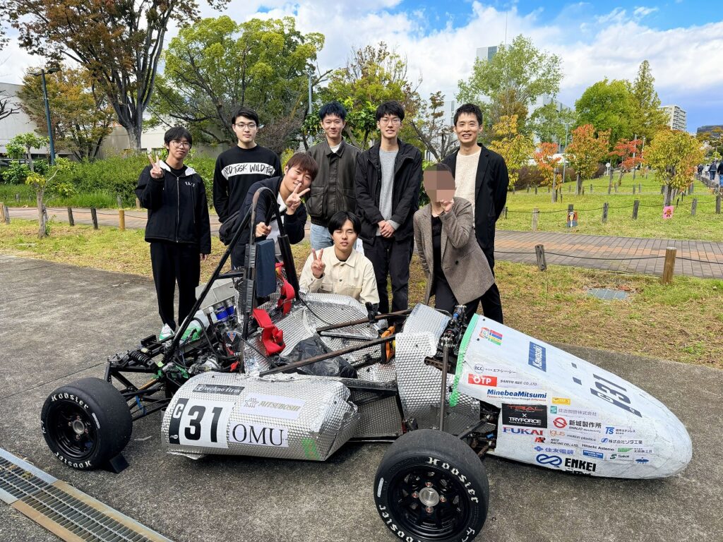 大阪公立大学中百舌鳥レーシングチームの皆さんと撮影!