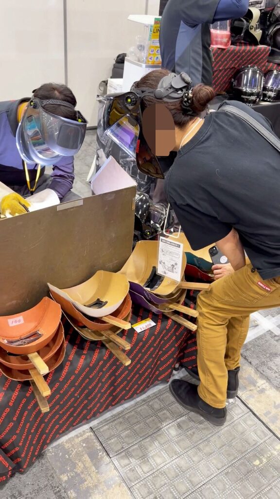 2025大阪ウェルディングフェスタ
溶接面を試着