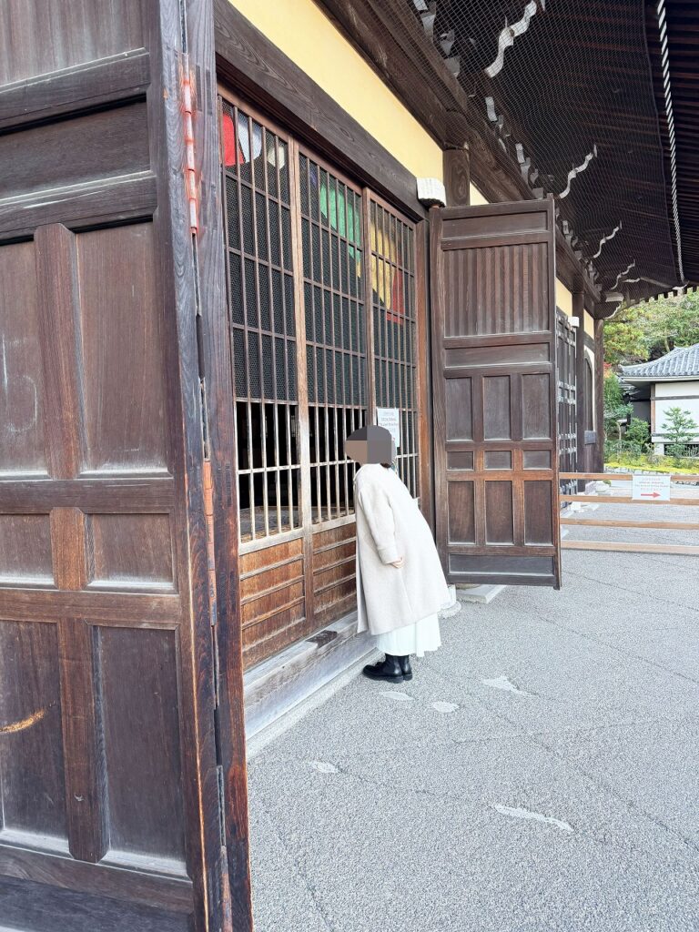 南禅寺の三門の次にある法堂の天井に龍の絵