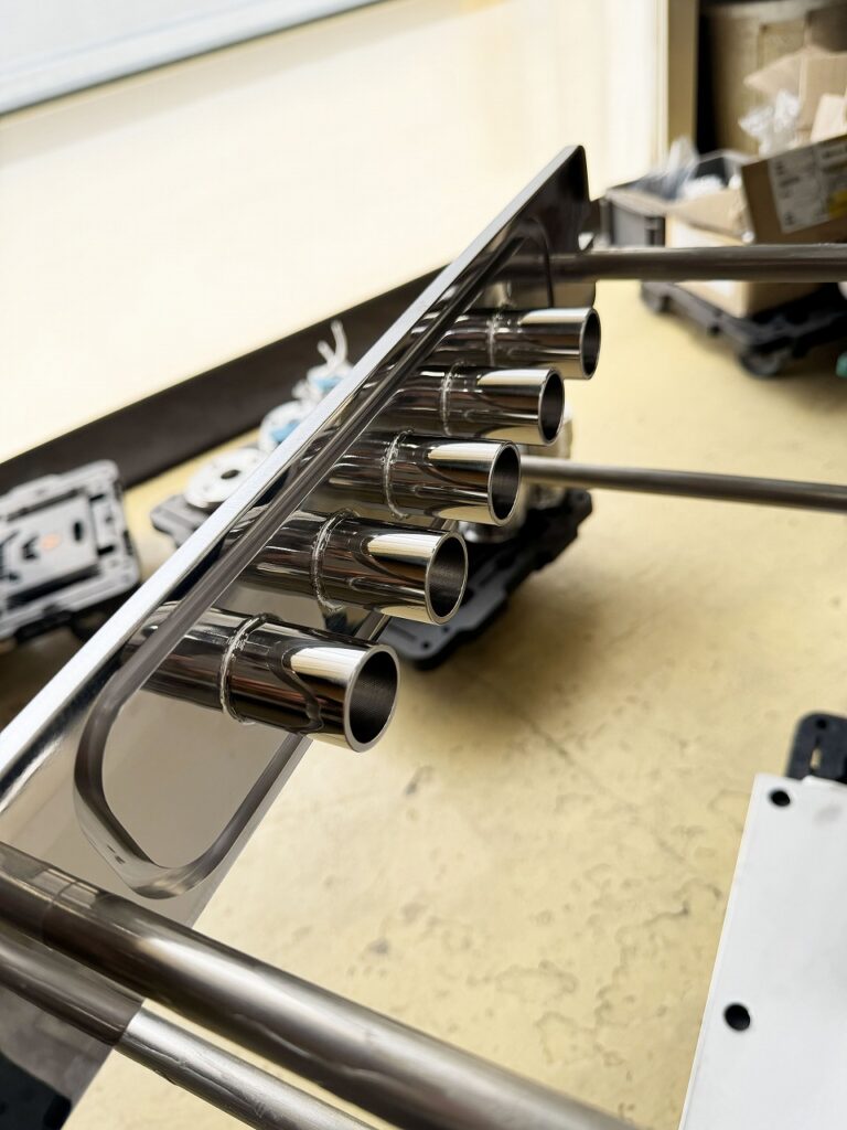 ステンレスの溶接、製缶加工の事なら大阪府松原市の株式会社テクノファームにお任せください！
溶接から機械加工まで社内一貫生産で製作します