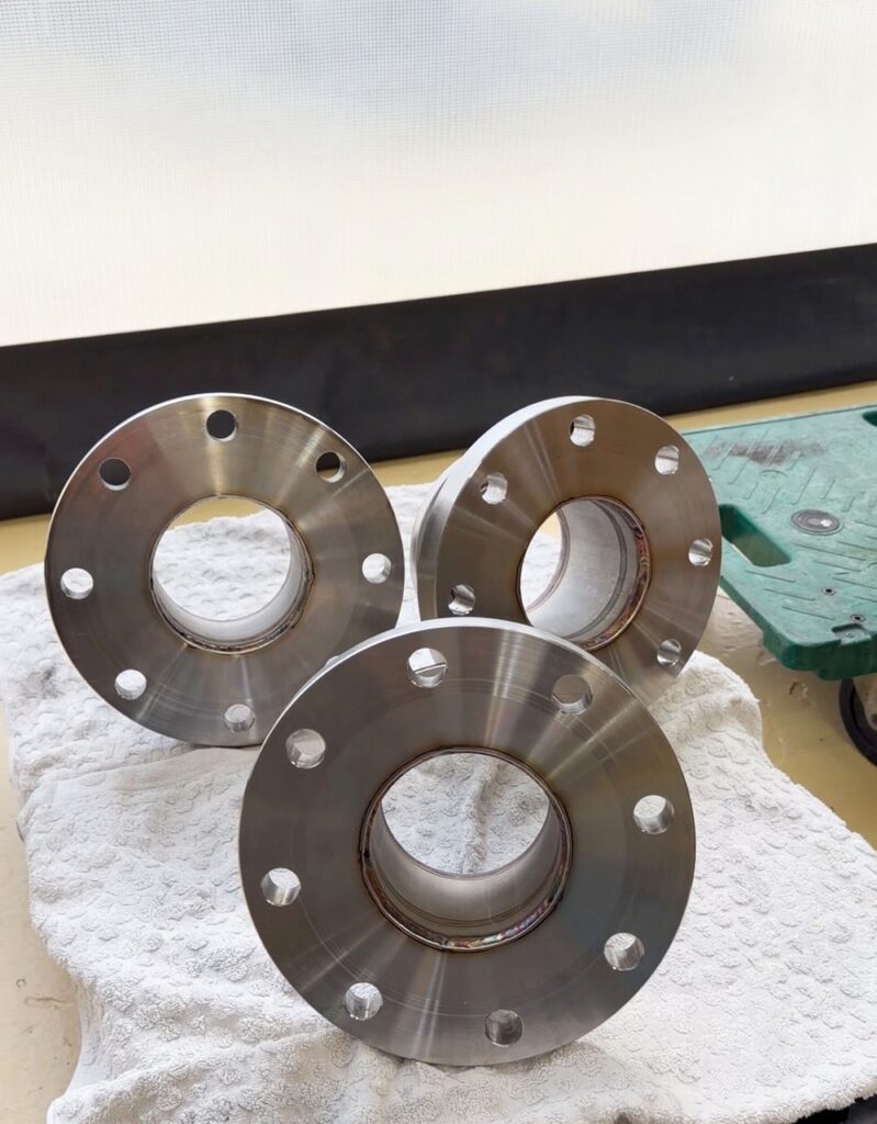 ステンレスフランジ製作。ステンレス配管溶接。Tig溶接の事なら大阪府松原市の株式会社テクノファームにお任せください！