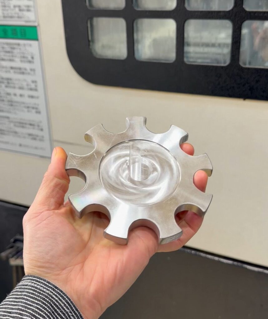 ステンレスの極厚お皿