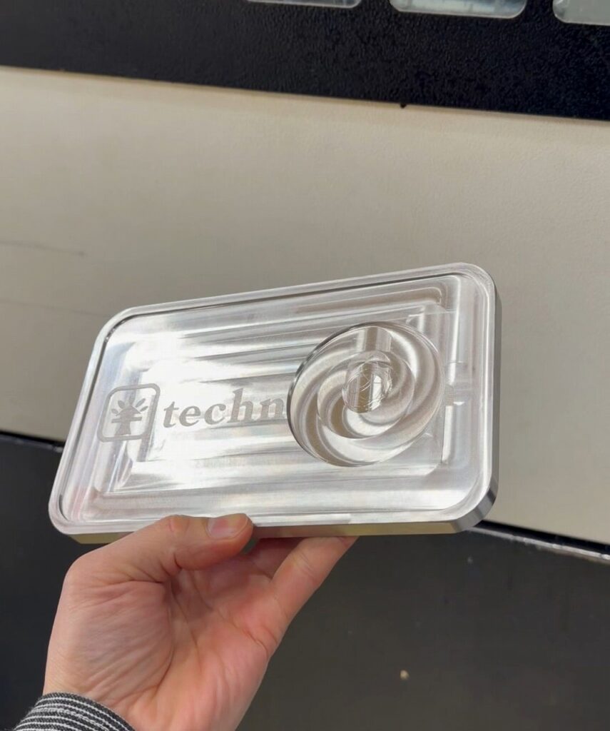 ステンレスの極厚コーヒーカップ置き兼お皿