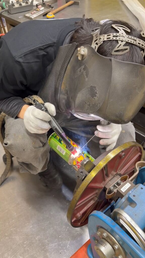 アルミ缶溶接しました。