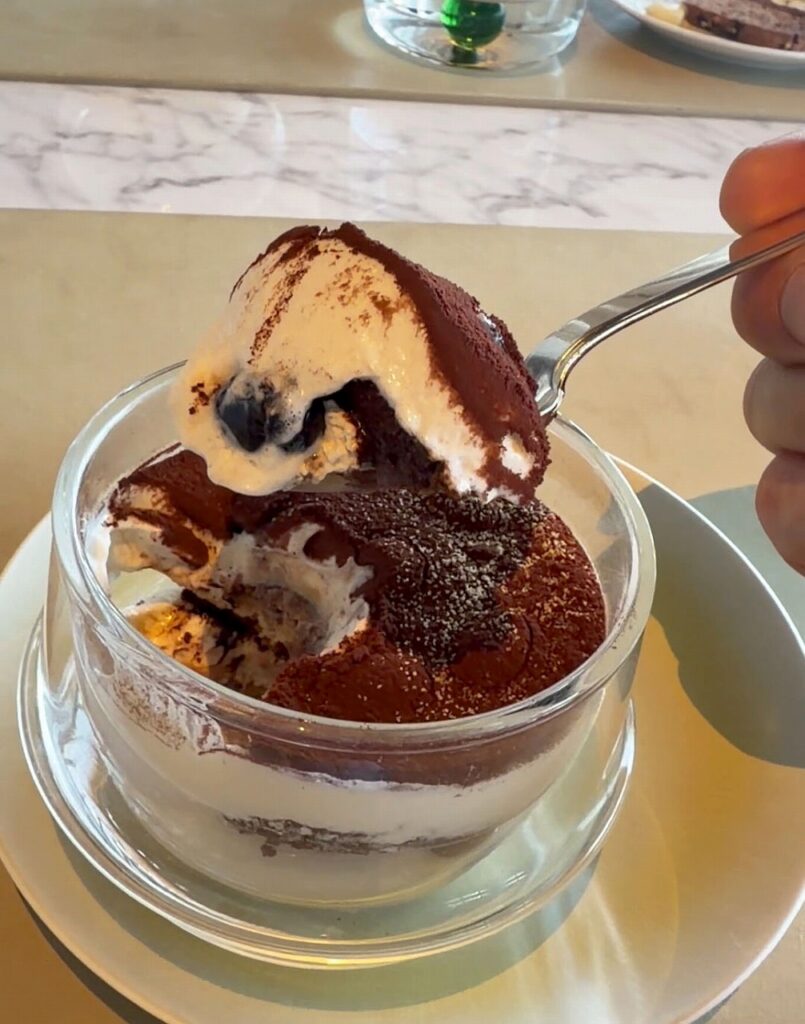 Riverside Café MUNI 黒豆ティラミス