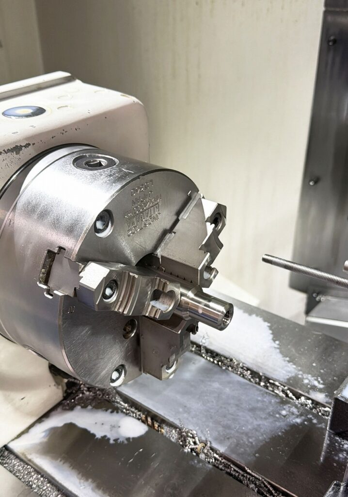 ブラザー、インデックスにて六角加工。ステンレスシャフトの後加工
株式会社テクノファーム