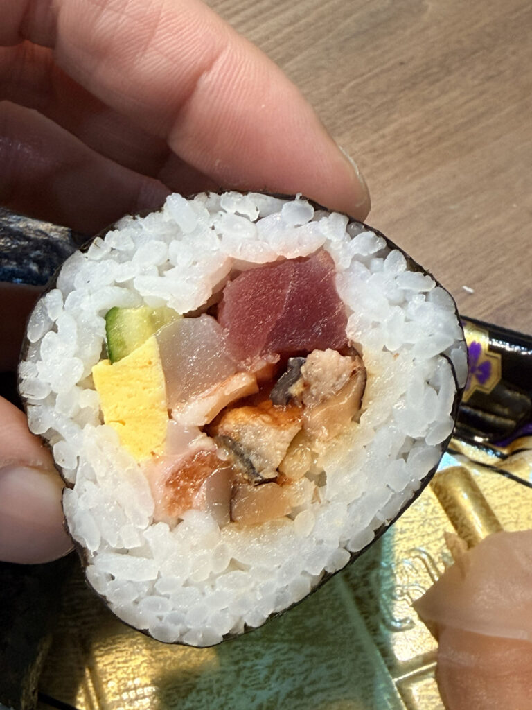 節分の太巻き、トロ入りのはずが赤身やった件