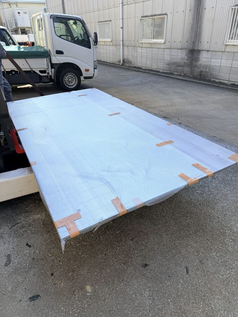 製缶定盤製作、大阪府松原市の株式会社テクノファームです