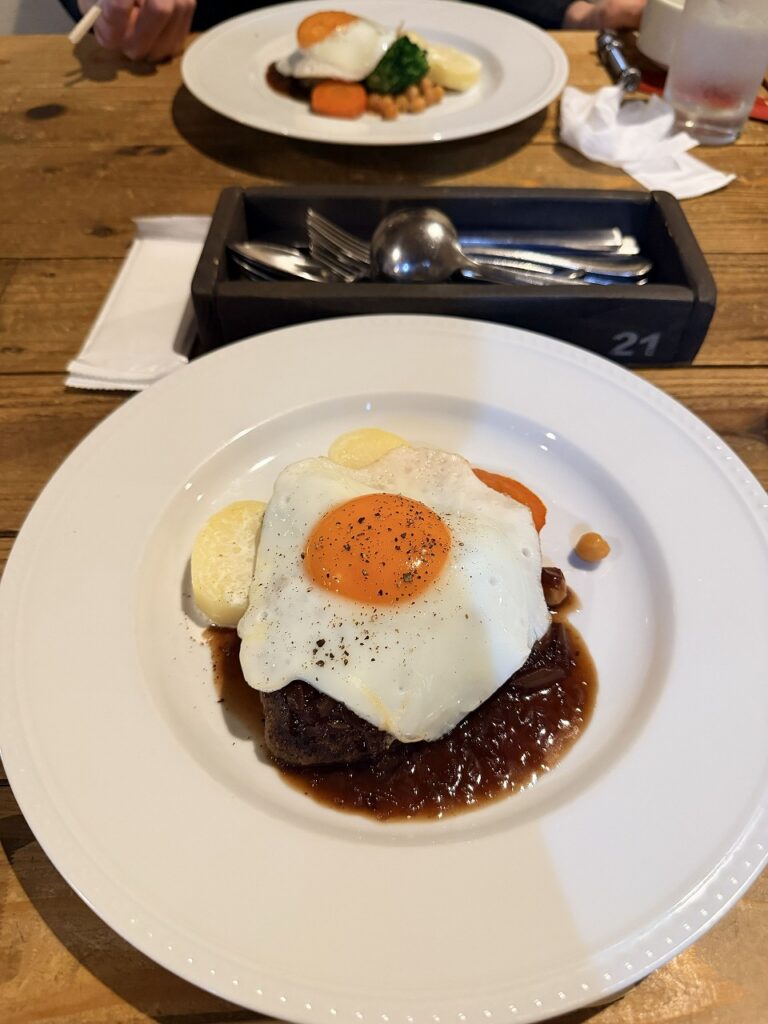 フレンチ食堂 Bochi Bochi ハンバーグ定食