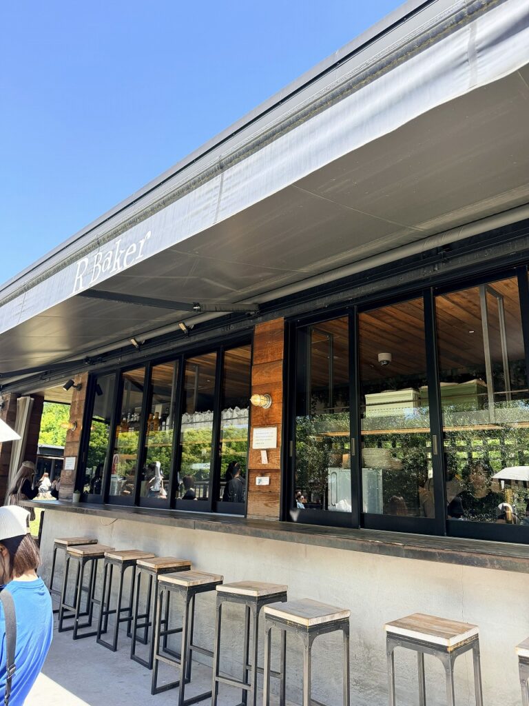 R Baker大阪城公園