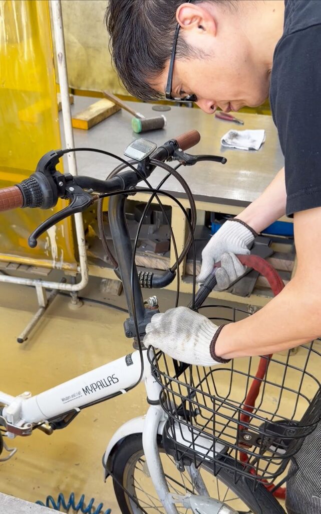 自転車かごを溶接
