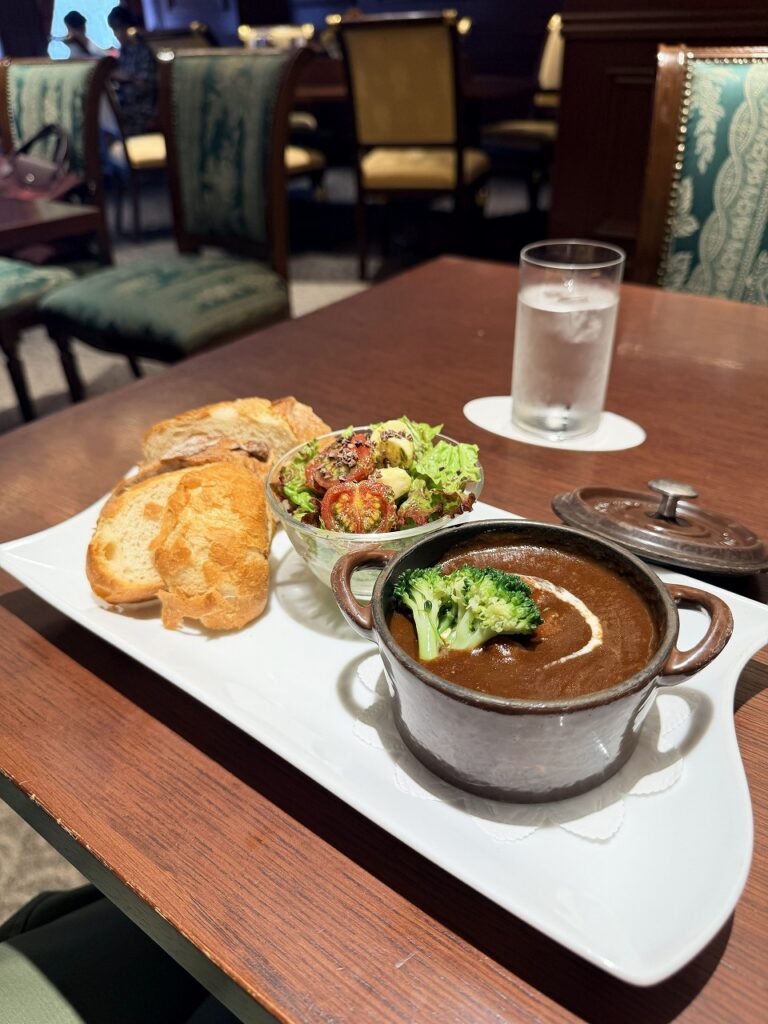 Cacaotier Gokan 高麗橋本店
ランチのビーフシチューカカオティエのシチューセット