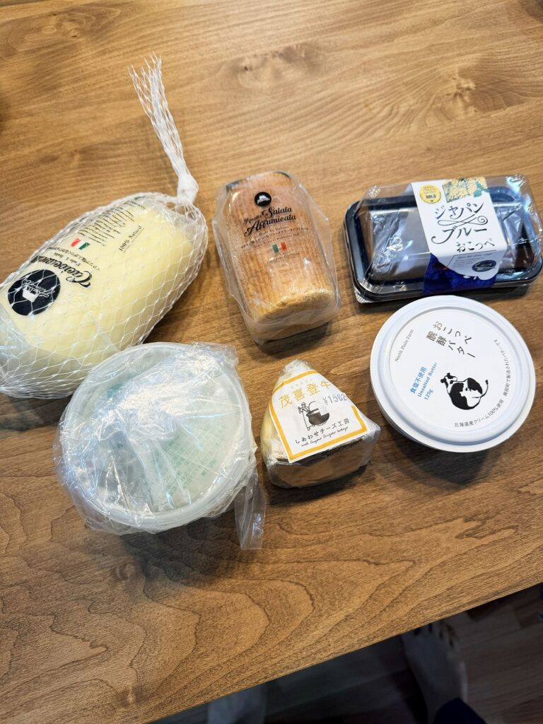 北海道のお土産は沢山のチーズ！