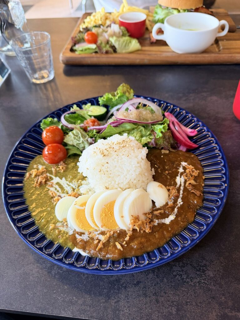 シークレット ベース ジョーナイン カフェ カレー